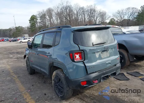 2018 Jeep Renegade Trailhawk 4X4 из США, поврежденный, VIN ZACCJBCB8JPH54696